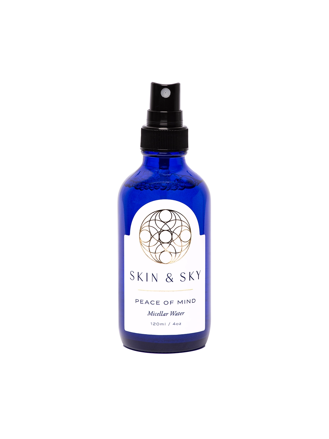 Agua micelar Peace of Mind de Skin & Sky en frasco azul cobalto de 120ml, diseñada para limpiar, desmaquillar e hidratar con un pH balanceado de 5.5.